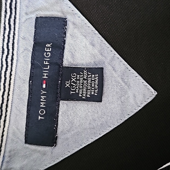 Tommy hilfiger mens black polo shirt. Henley w/3 buttons. NWOT. GOLF, BUSINESS - Picture 2 of 10